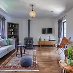 Noce By Interhome Višnjan