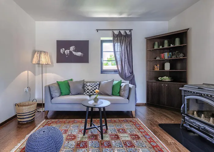 Noce By Interhome Vakantiehuis Višnjan